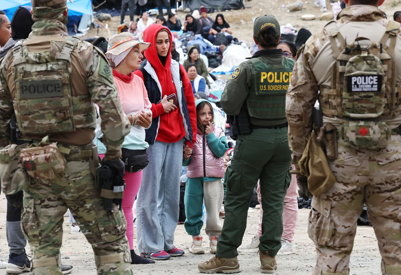 Proyecto 2025 radicaliza deportaciones de la 'tolerancia cero' de Trump: quedan expuestas escuelas, iglesias y hospitales