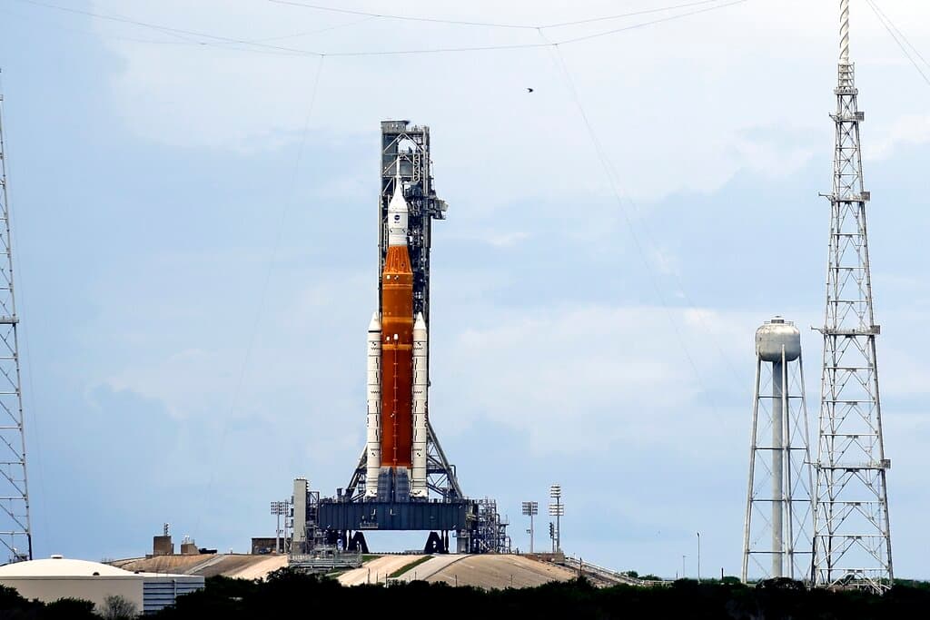 La NASA regresa a la Luna: la misión Artemis despega este lunes