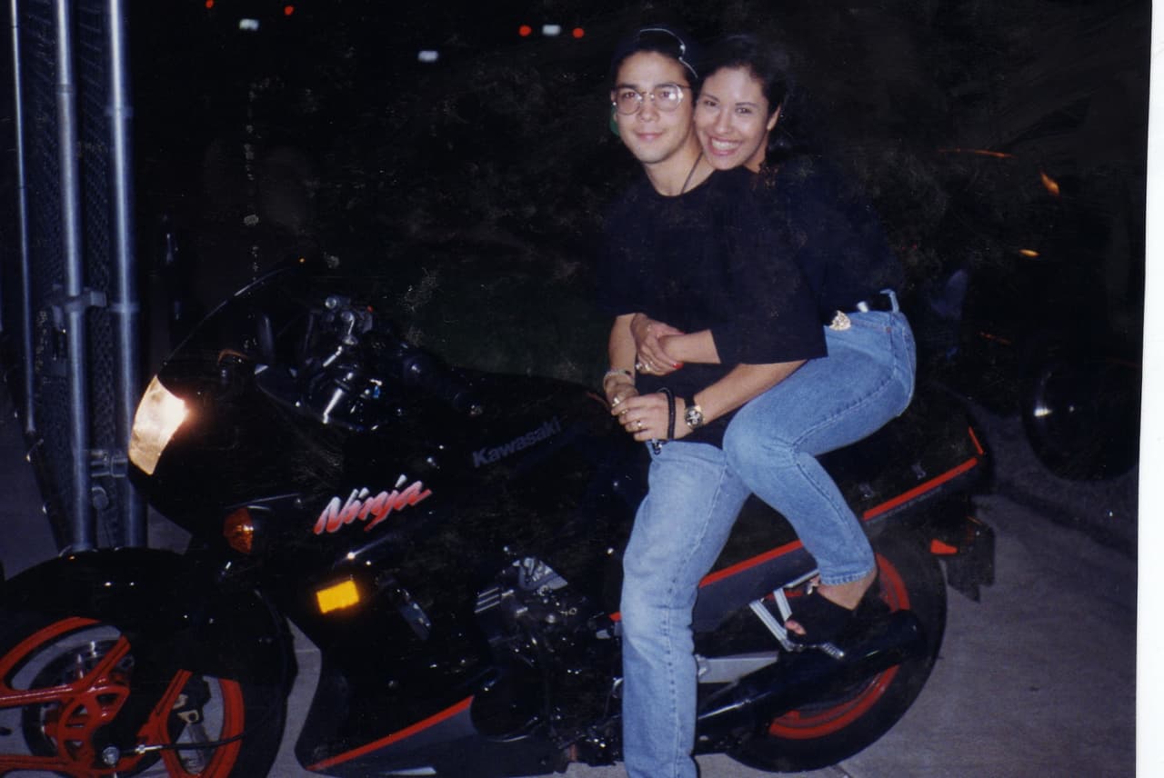 Guardaespaldas de Selena comparte sus fotos