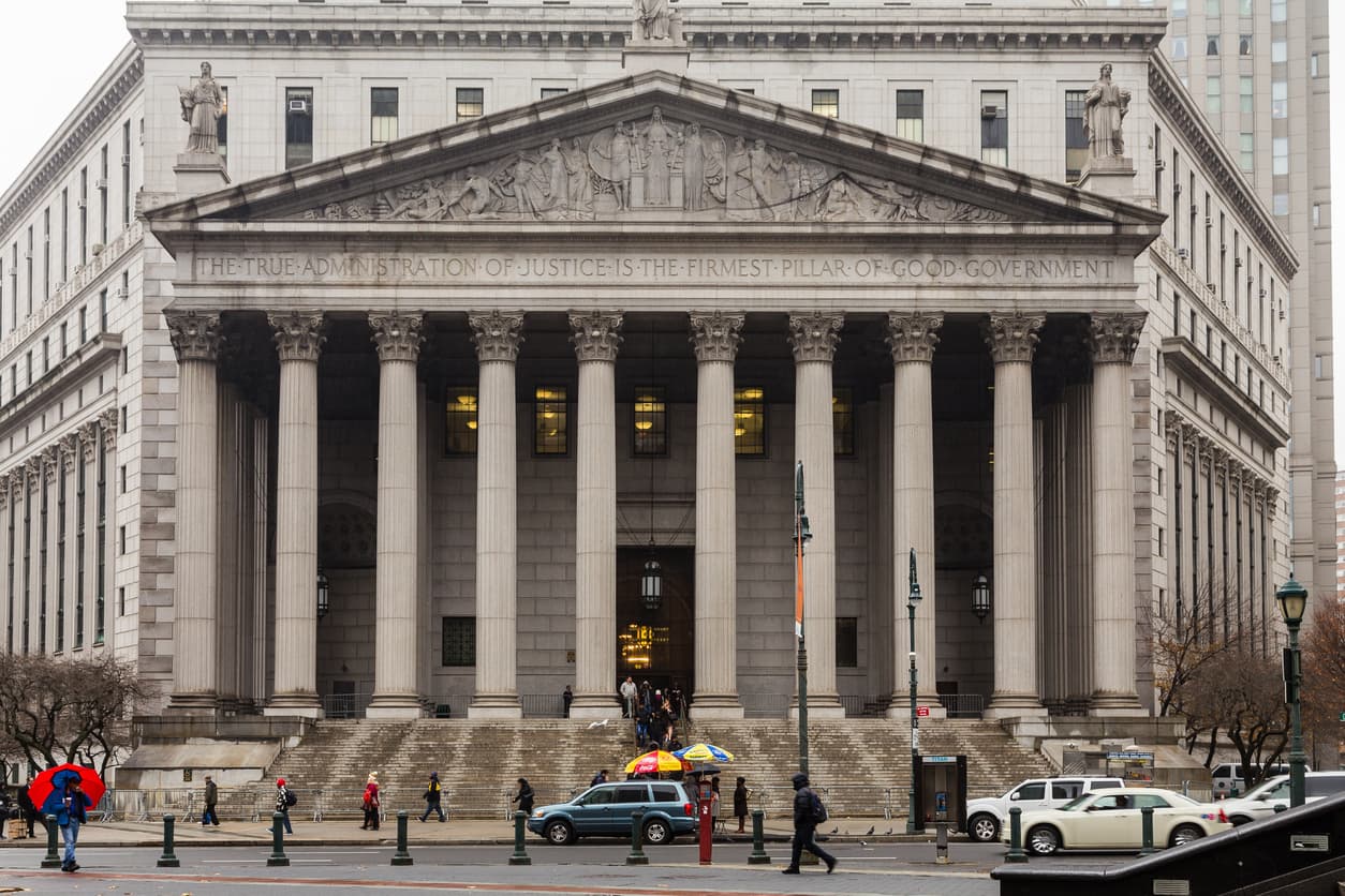Cómo los mensajes de texto pueden ayudar a descongestionar el sistema judicial