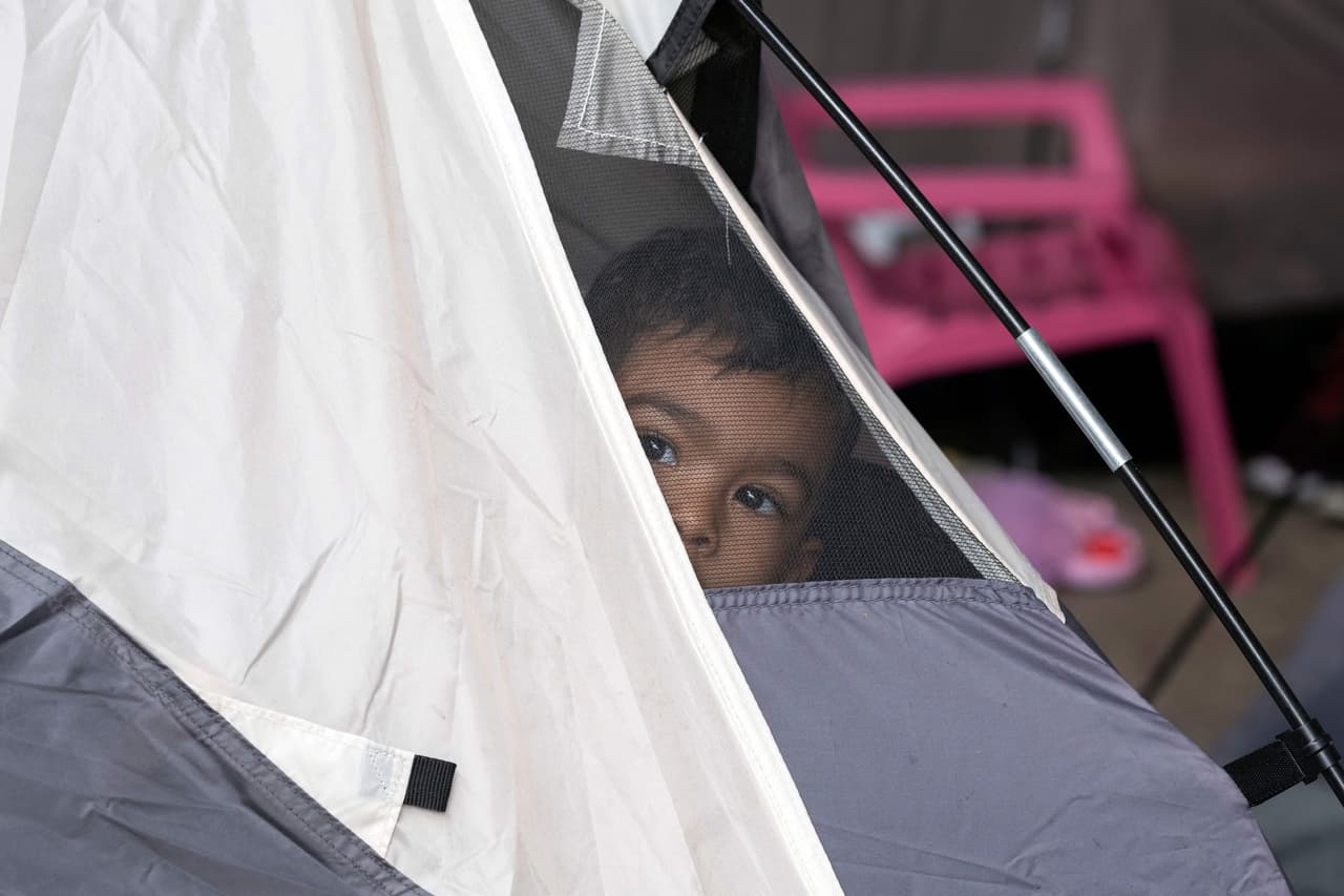 Informe revela que ‘Quédate en México’ sigue vivo y viola el debido proceso migratorio