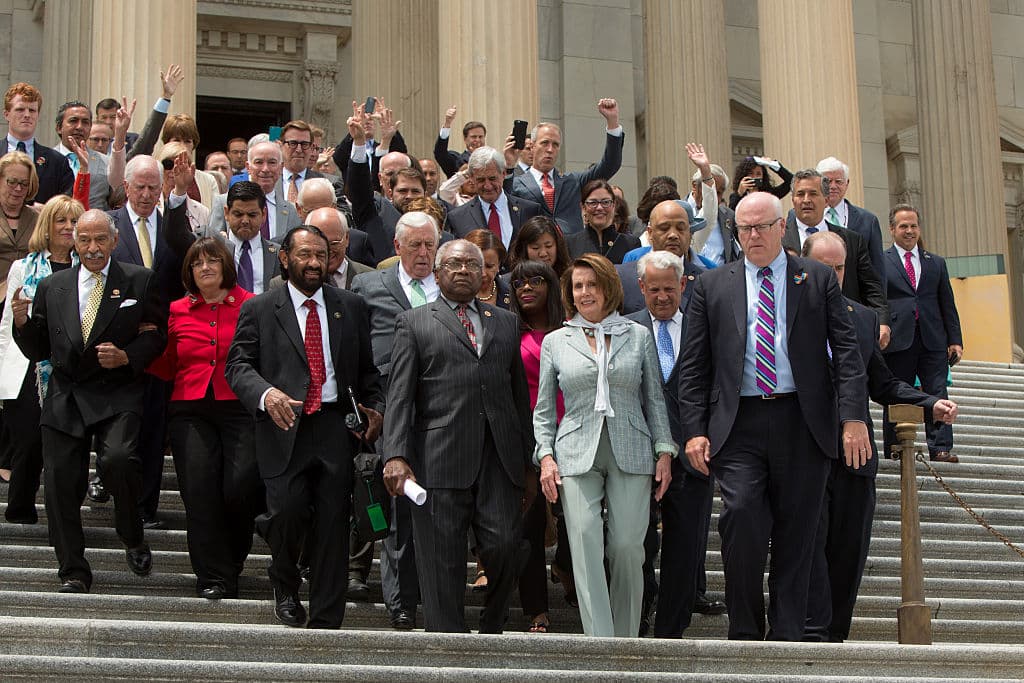 Más de 50 congresistas no asistirán a la toma de posesión de Trump tras atacar a ícono de los derechos civiles