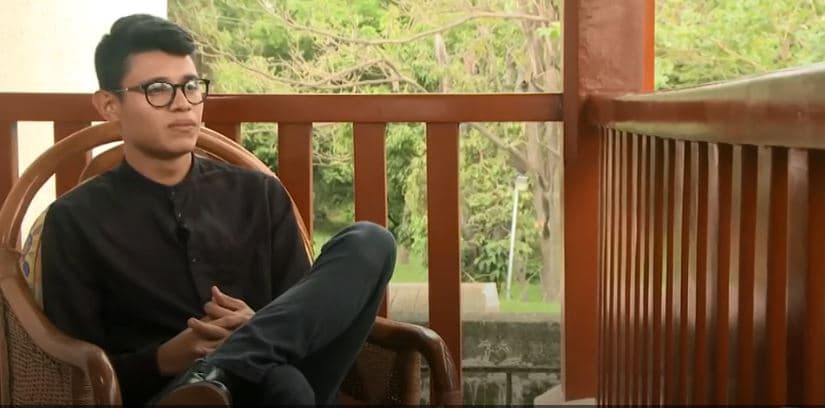 When Aleman was 12 his mother underwent surgery for a tumor and he made her a promise. "She was going to undergo the operation. I remember I was alone on the porch of my house in a wooden rocking chair and I said to God, 'If my mom survives, I will serve you all my life. I committed myself at 12 years old," he told Univision.