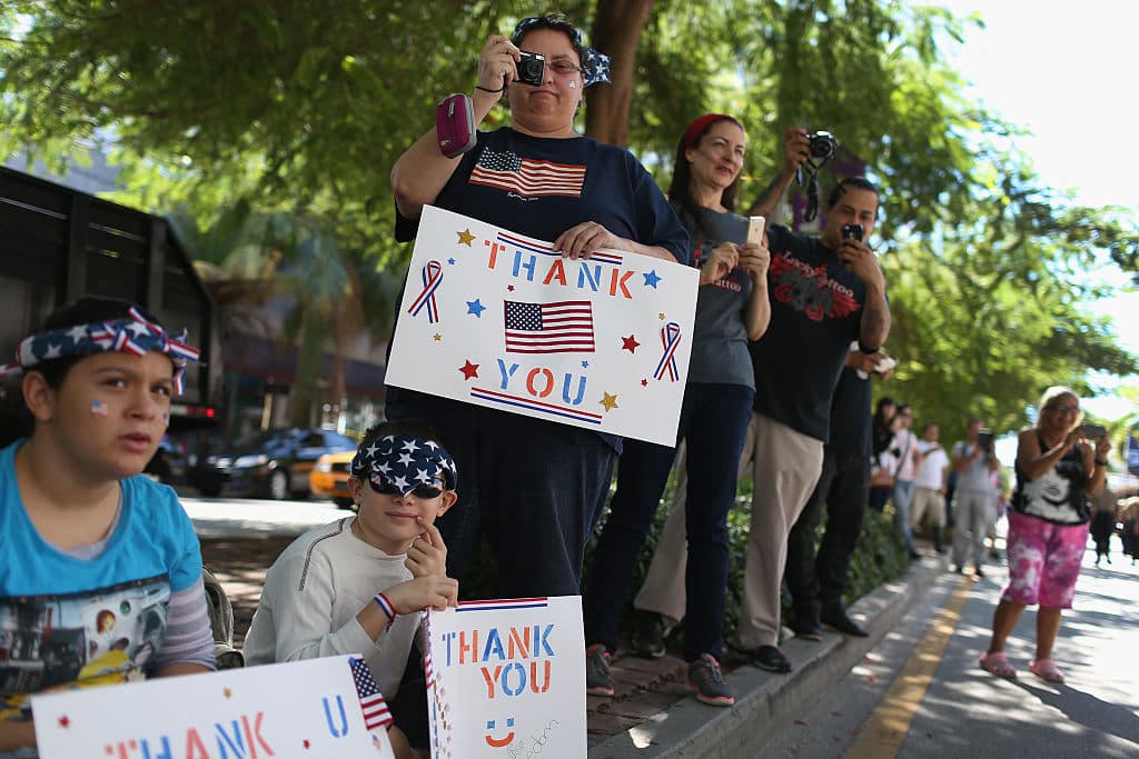 Qué cerrará —y qué abrirá— en Miami durante el Día de los Veteranos
