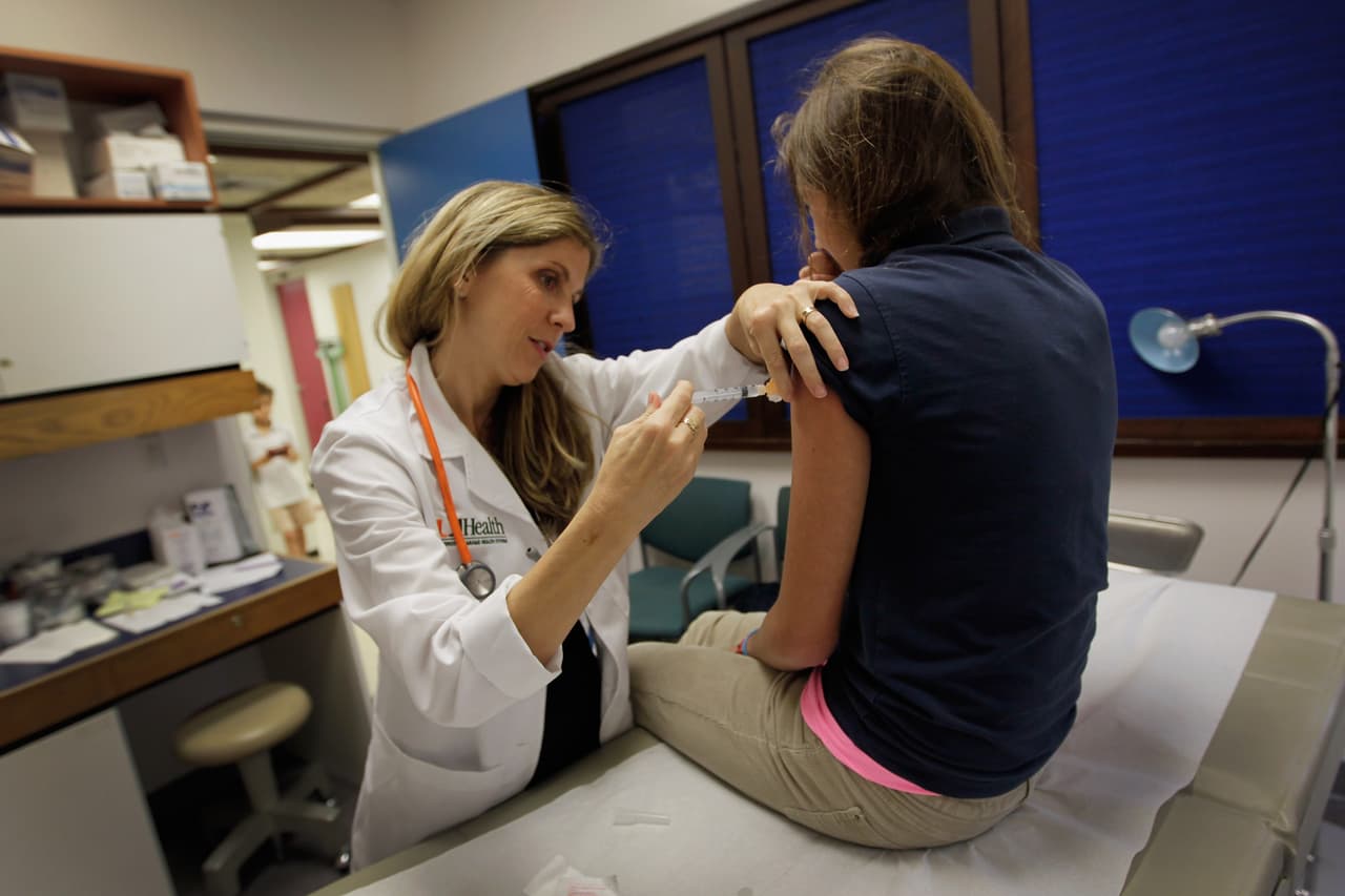 Vacuna de VPH reduce en casi 90% la posibilidad de desarrollar cáncer cervical, indica nuevo estudio