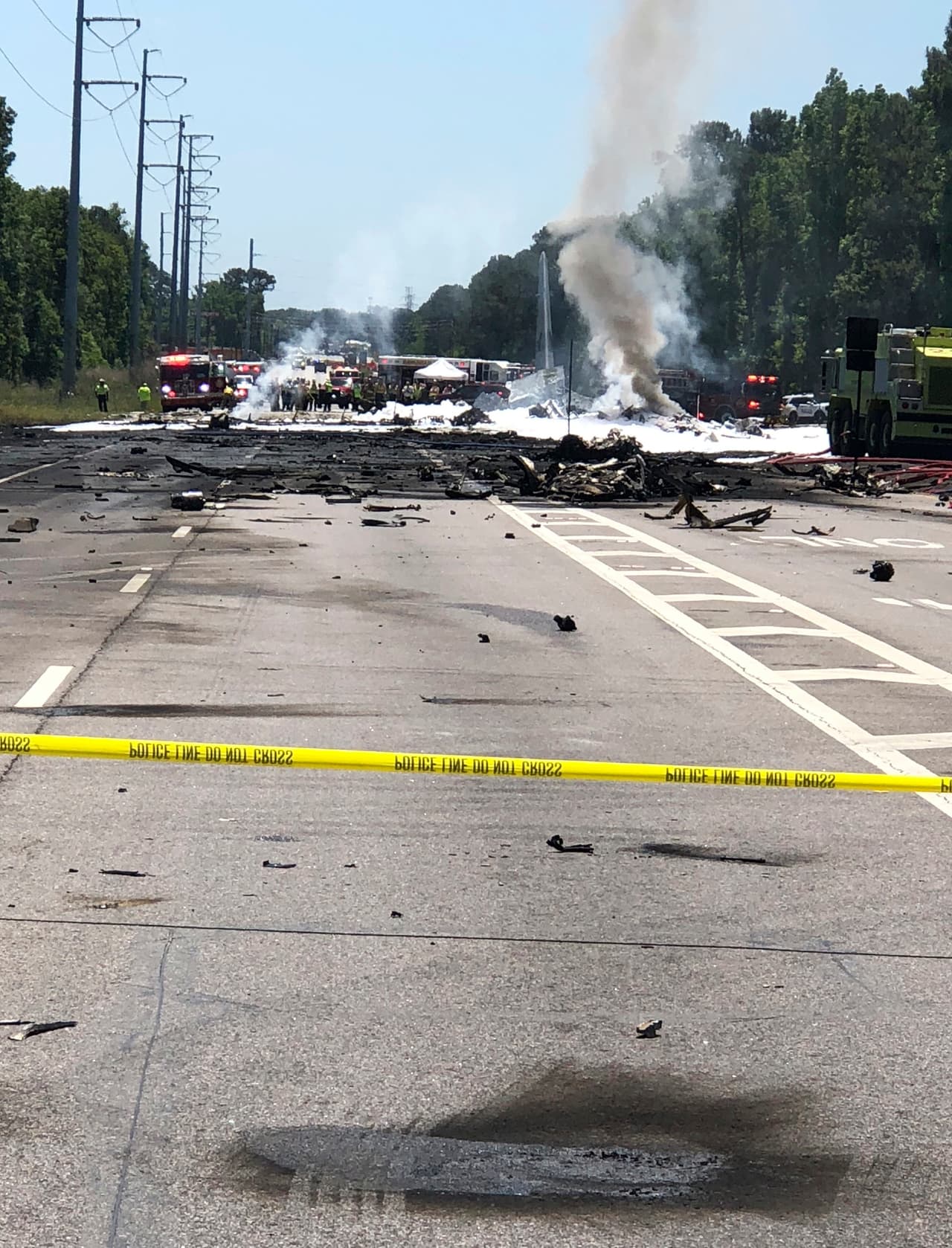 Tras el accidente, se cerró el tráfico en la zona. El Aeropuerto Internacional Savannah/Hilton indicó en su cuenta de Twitter que, pese a que sus instalaciones no se han visto afectadas, algunos vuelos sí pueden sufrir retrasos o cancelaciones.