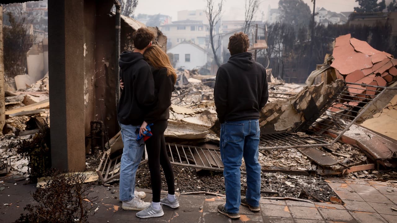 Incendios en Los Ángeles: Donativos vía GoFundMe podría afectar la elegibilidad para recibir ayuda de FEMA