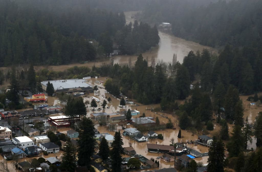 Las copiosas lluvias llegaron al norte del Área de la Bahía como parte del tercer río atmosférico que azota la región en lo que va del 2019. El fenómeno, también conocido como “Expreso de la Piña”, se genera cuando las nubes de humedad al este de Hawaii chocan con los frentes fríos que bajan por el Océano Pacífico desde Alaska.