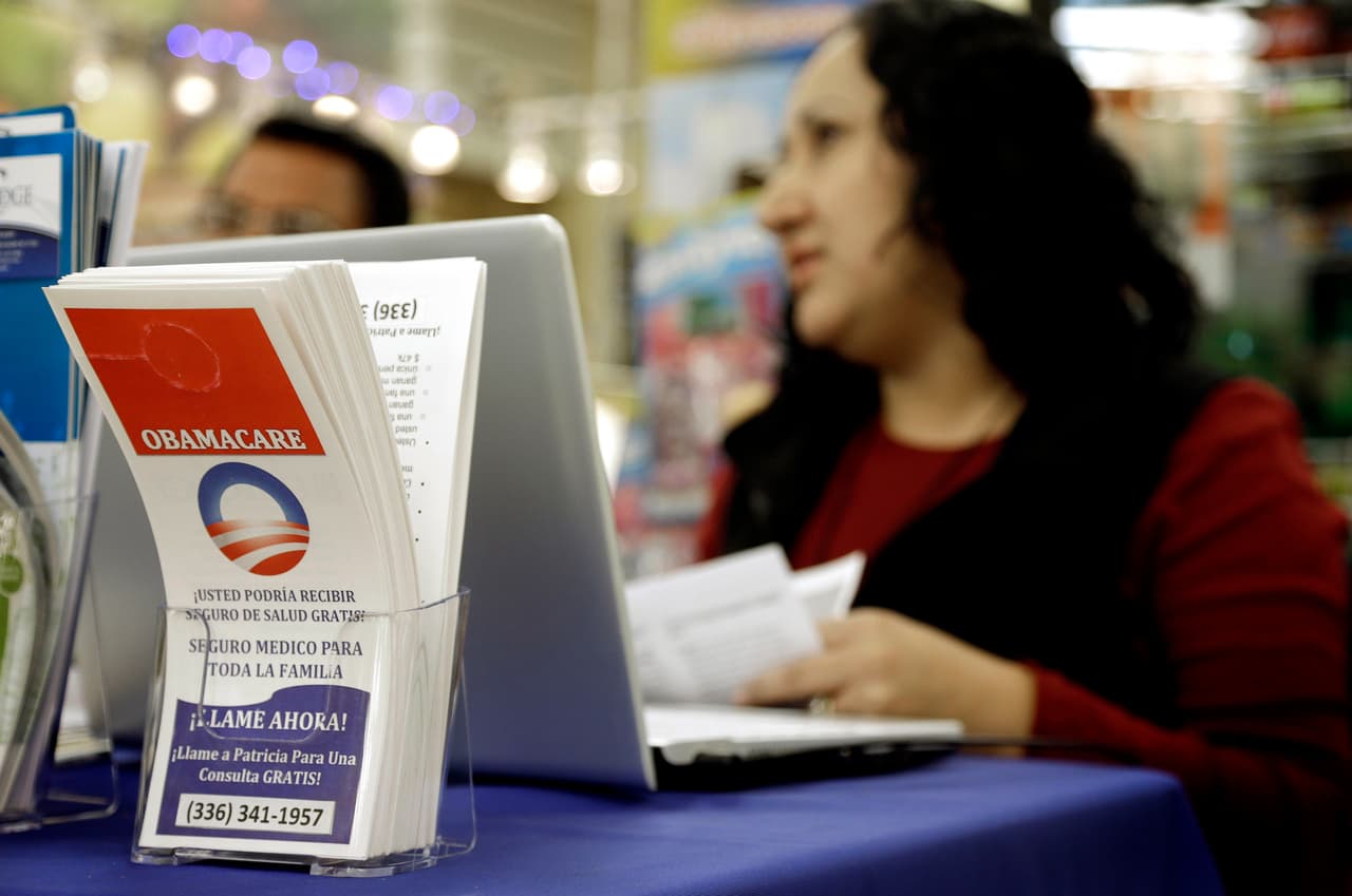 Republicanos plantean una tercera opción: qué es el 'skinny repeal plan' que busca derogar partes de Obamacare

