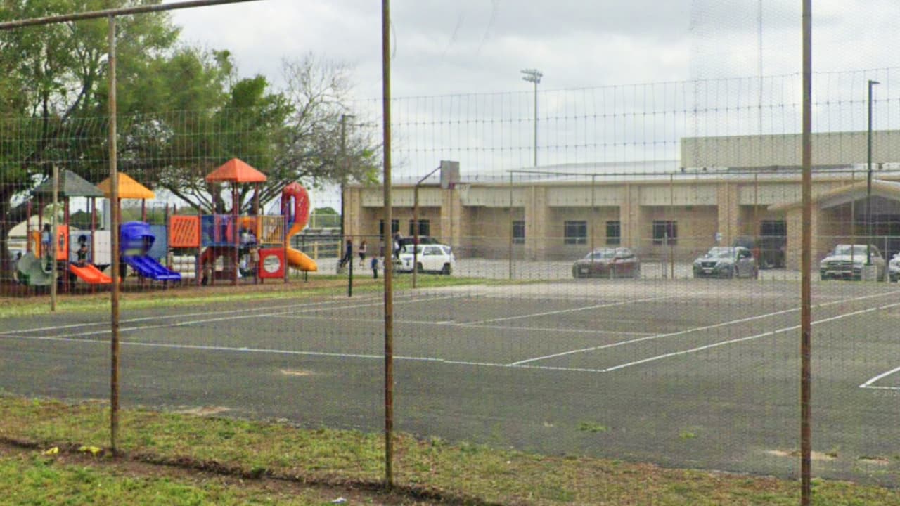 Distrito Escolar de Runge, al sureste de San Antonio, cierra por aumento de casos de covid 19