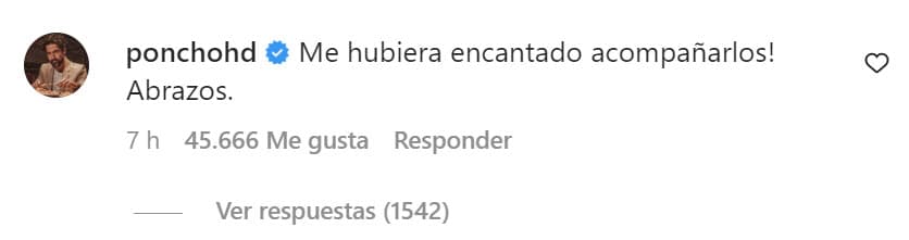"
<b>¡Me hubiera encantado acompañarlos! </b>Abrazos", escribió en el perfil de Anahí. 
<br>