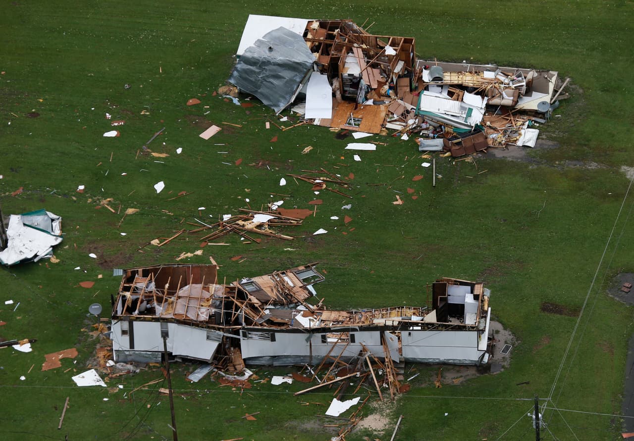Viviendas totalmente destrozadas en Jacksonville por la fuerza de los vientos del huracán Florence.