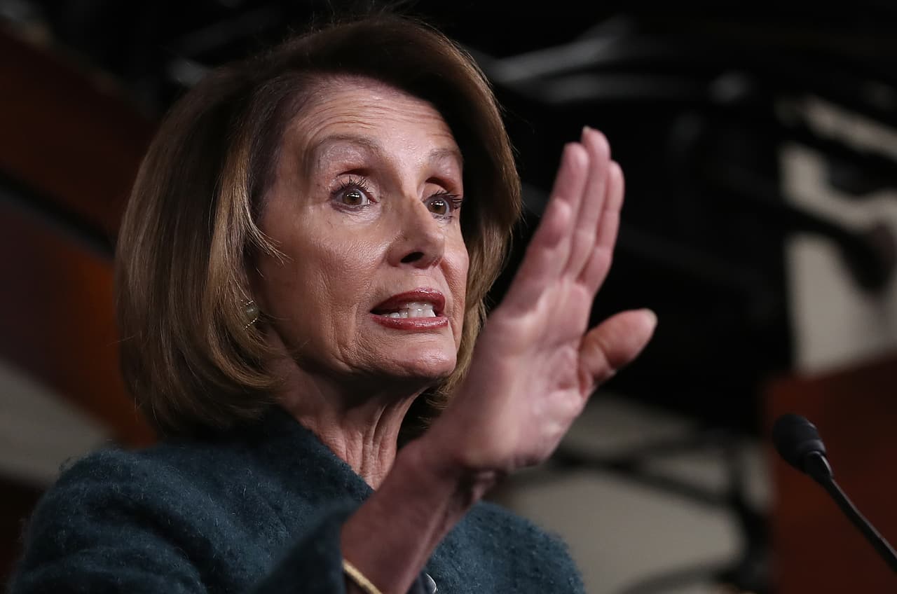 Urgen a Pelosi a que apruebe  ley que otorga ayuda legal a inmigrantes en proceso de deportación