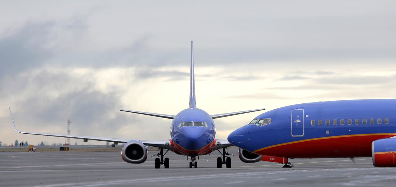 Una camioneta chocó contra un Boeing 737 en Baltimore