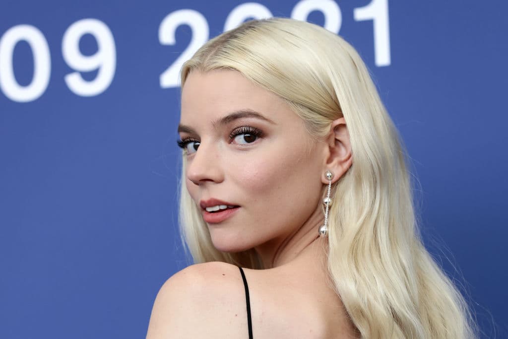 Anya Taylor: de sufrir bullying a convertirse en la reina de la moda (looks más icónicos)