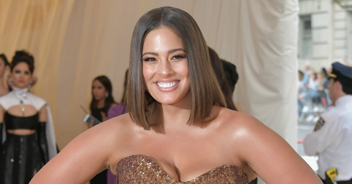 Ashley Graham presumió con orgullo sus estrías post parto: está más bella que nunca