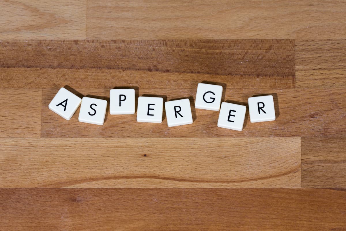 El Asperger no es como en la televisión: 8 señales de que estás en el espectro