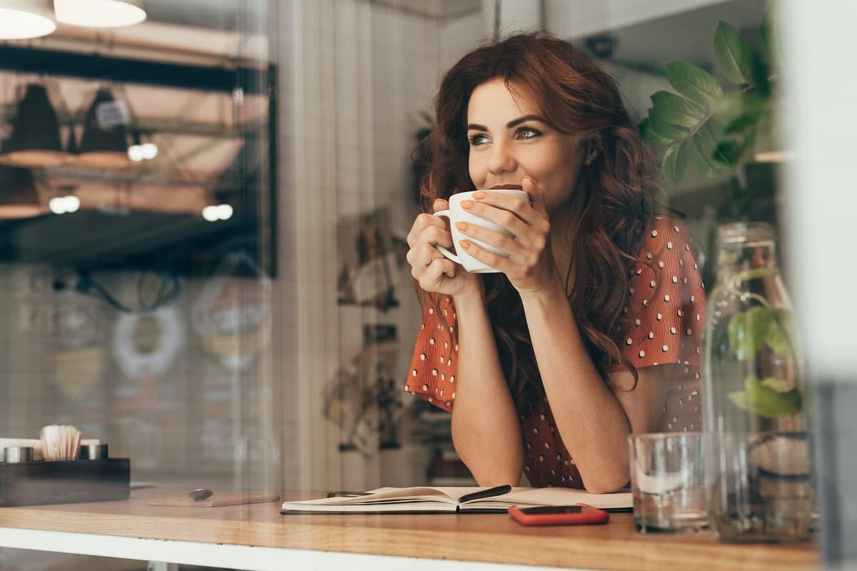 Tomar café podría ayudar a prevenir el Alzheimer y el Parkinson, asegura la ciencia