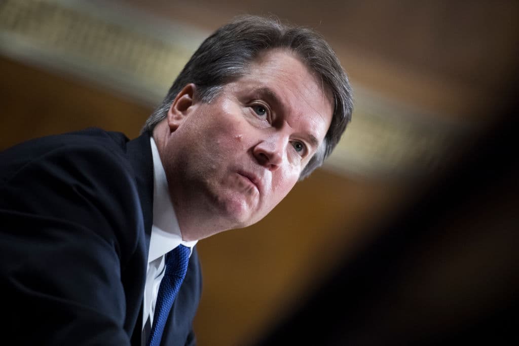 Arrestan a un hombre armado que dijo que "quería matar" a Brett Kavanaugh, magistrado de la Corte Suprema