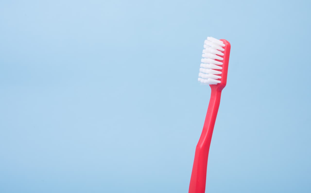 Puede que estés dañando tus dientes al cepillarlos sin darte cuenta: ¿por qué?