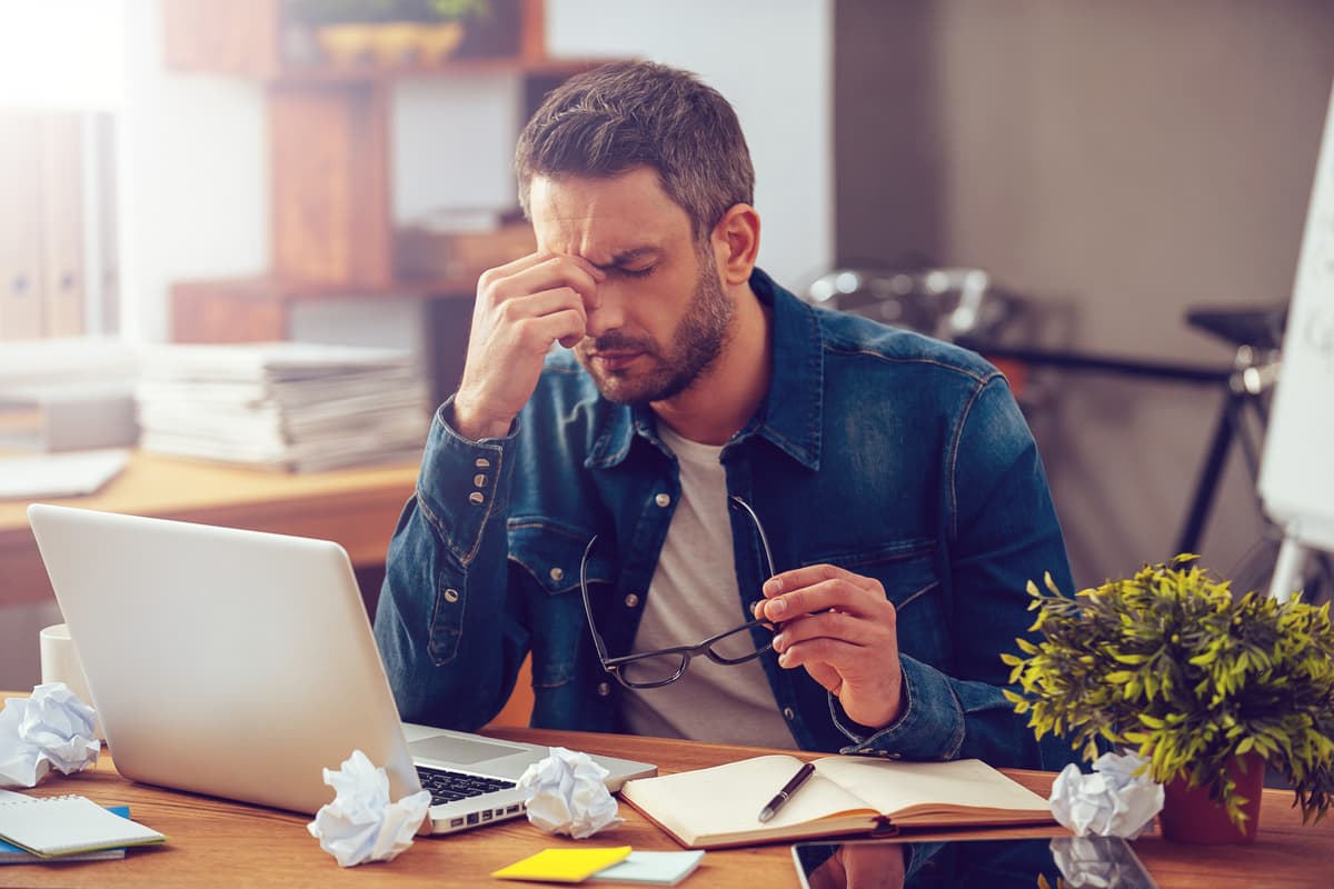 Para reducir el estrés en el trabajo no hay nada mejor que coquetear, según estudio