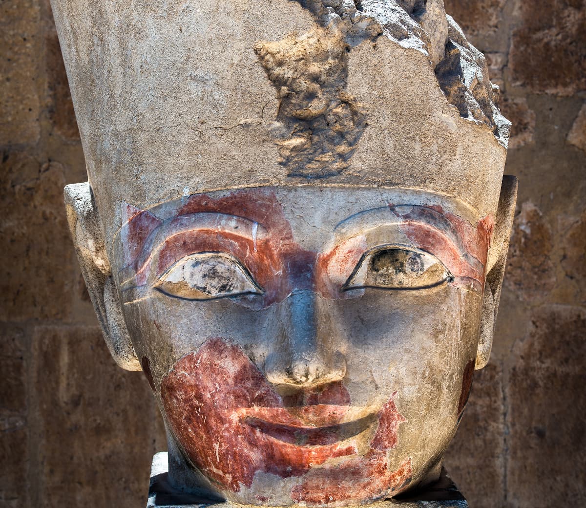 La faraona de Egipto que fue casi exterminada de la historia es tan importante como Cleopatra