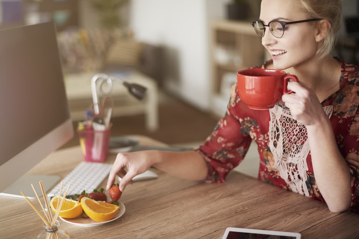 ¿La ansiedad te provoca hambre? 7 snacks que te ayudarán a controlar las ganas de comer