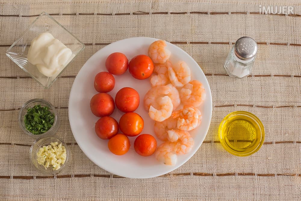 Exquisitas brochetas de camarones