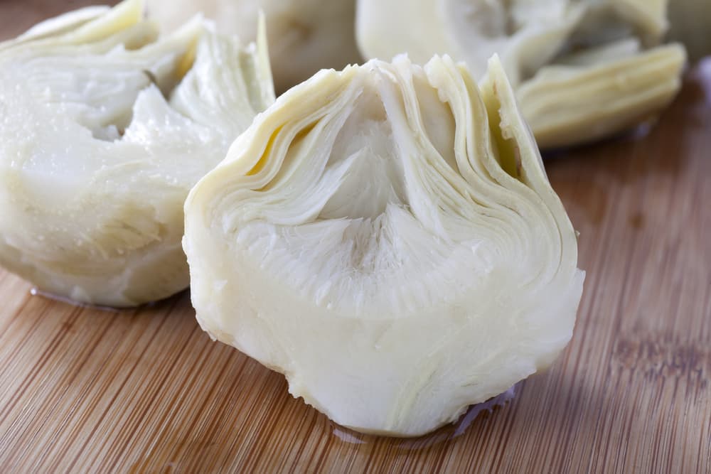 Forma sencilla de preparar corazones de alcachofa