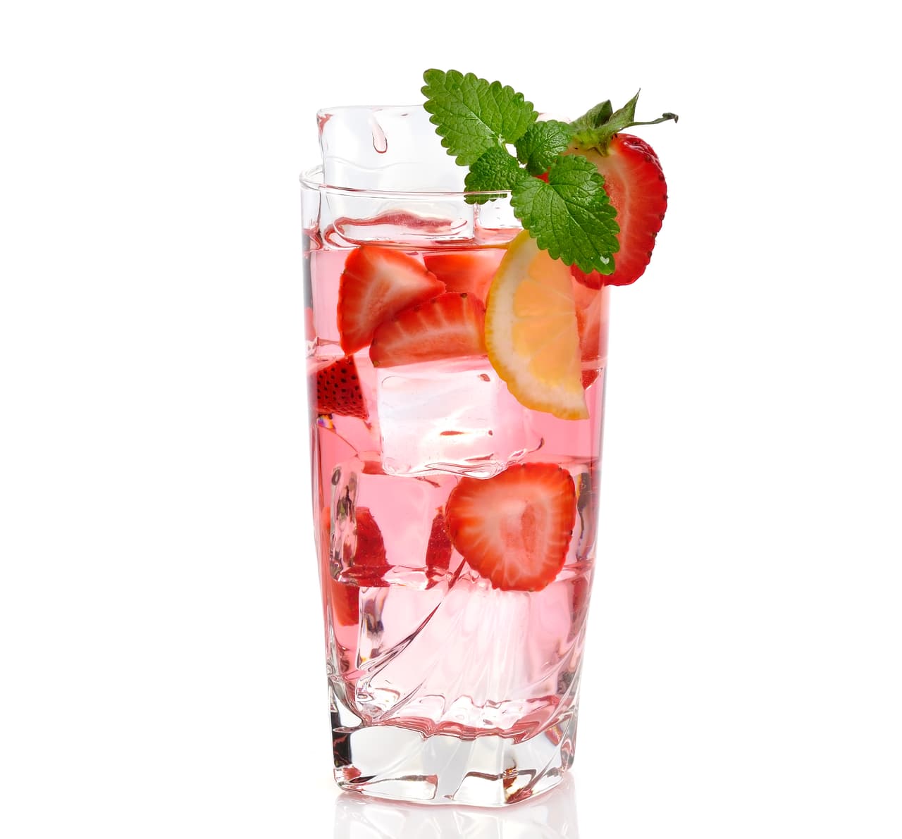 7 tragos que puedes hacer con albahaca y nunca se te habían ocurrido