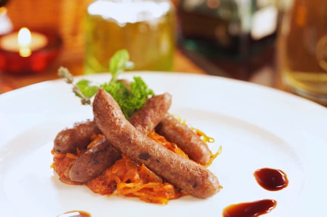 Chorizo al vino tinto