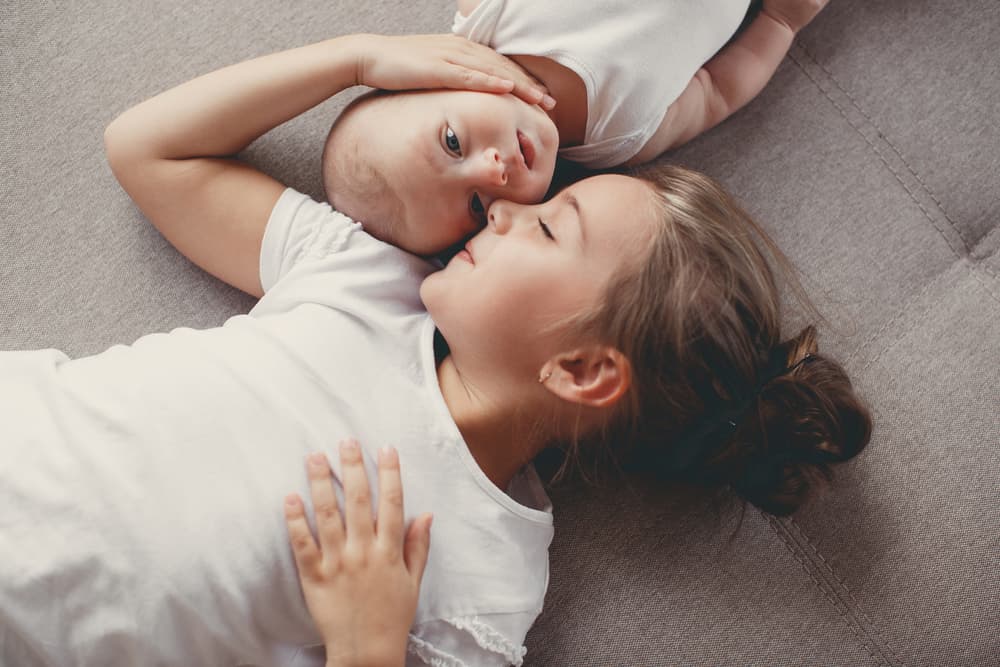 Las peleas de hermanos nos convierten en mejores personas, según la ciencia 