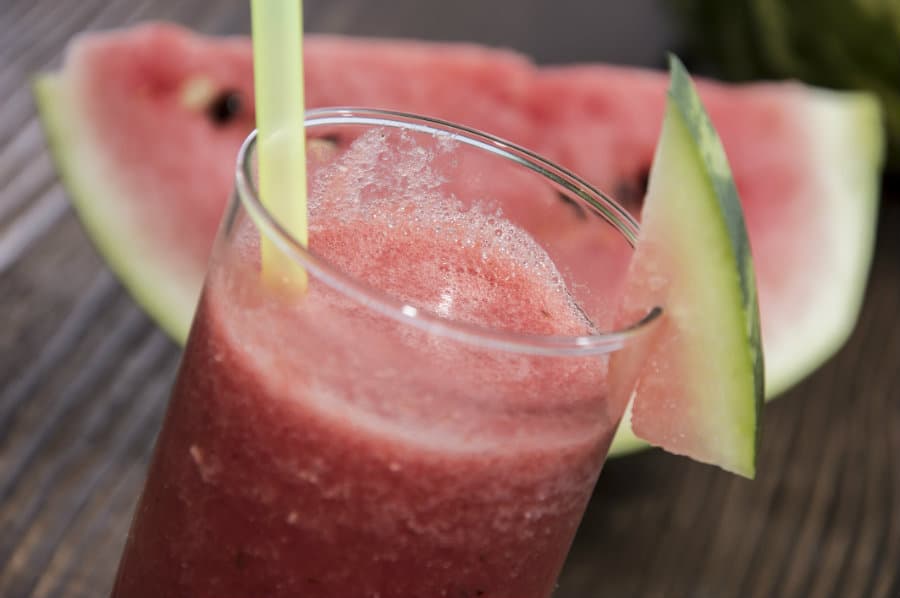 5 bebidas que ayudan a aplanar el vientre y reducir la cintura