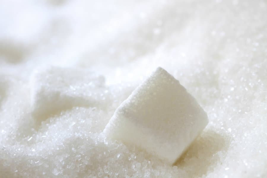 ¿Es mejor usar azúcar blanco o azúcar moreno en tus galletas?