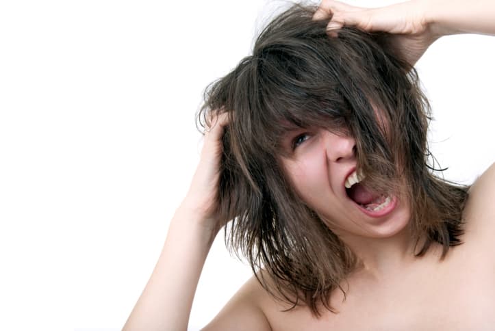 Caspa en el rostro, las orejas, barba y pestañas: ¿cómo debemos tratarla?