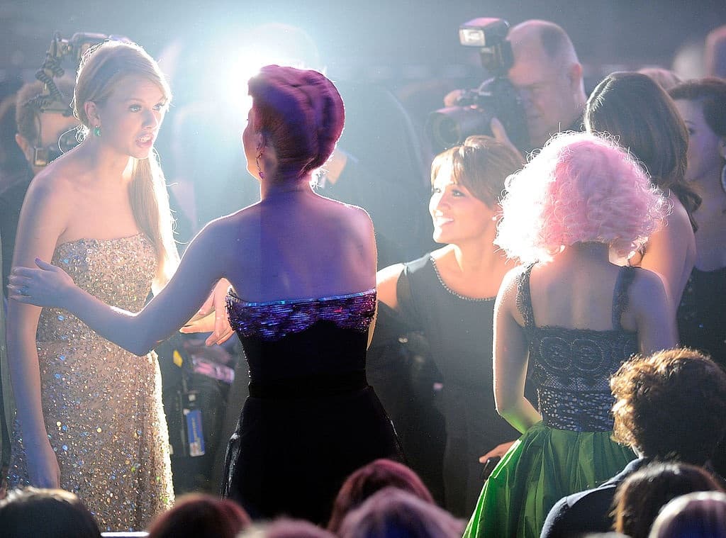Katy Perry y Taylor Swift pusieron fin a su rivalidad de la manera más dulce ¡Hay foto!