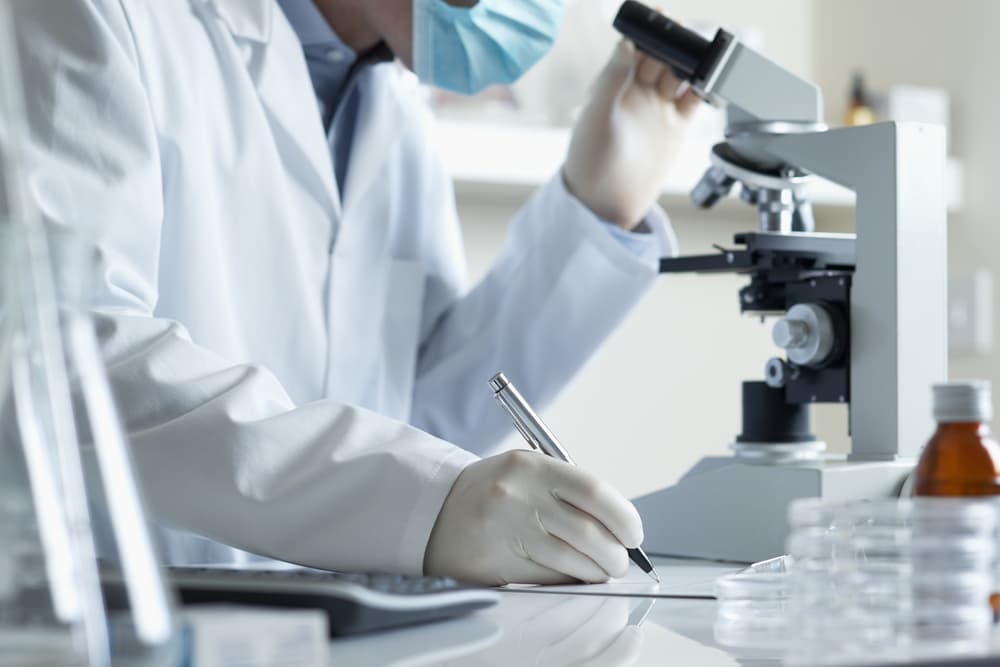 La inyección anticonceptiva para hombres es una realidad: te decimos qué tan efectiva es