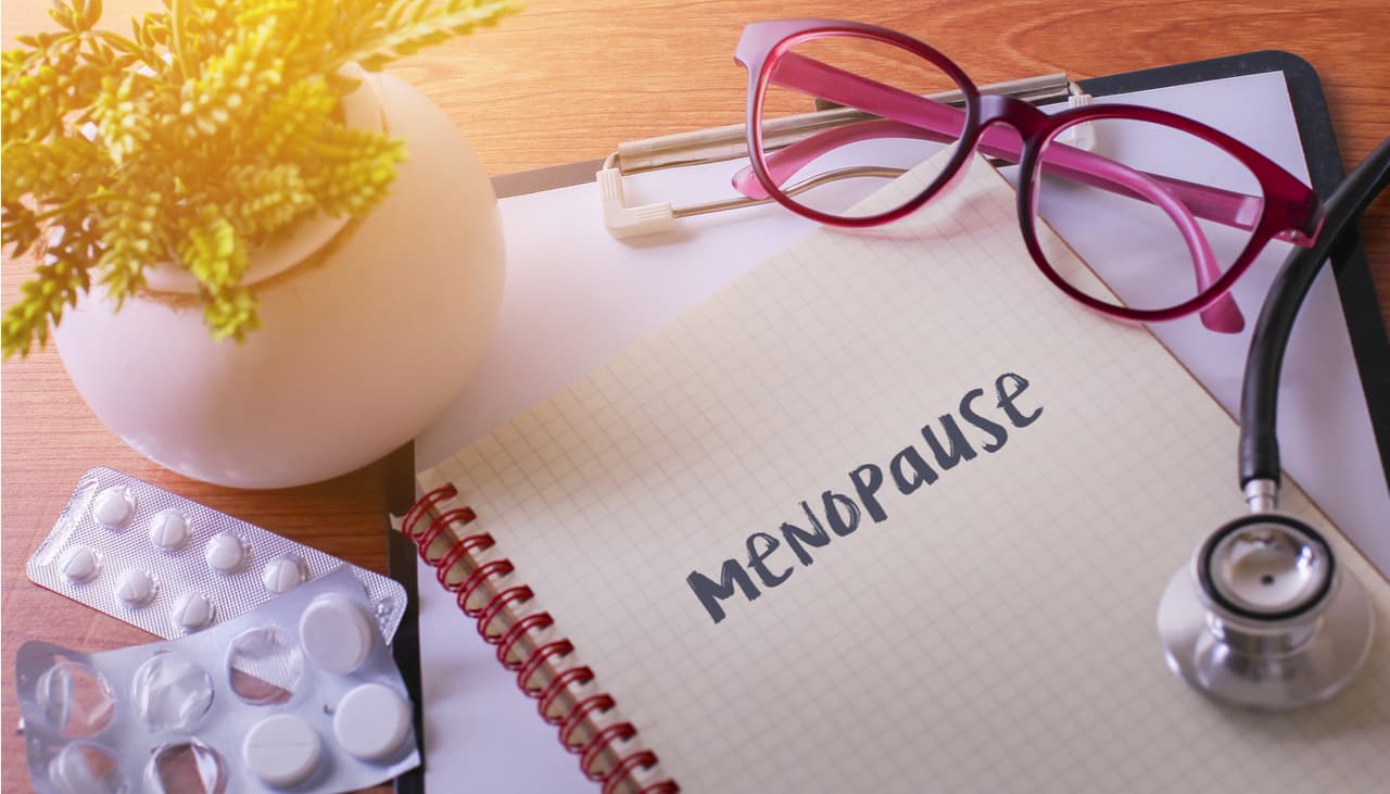 Las manzanas ayudan a reducir los síntomas de la menopausia: ¿cierto o falso?