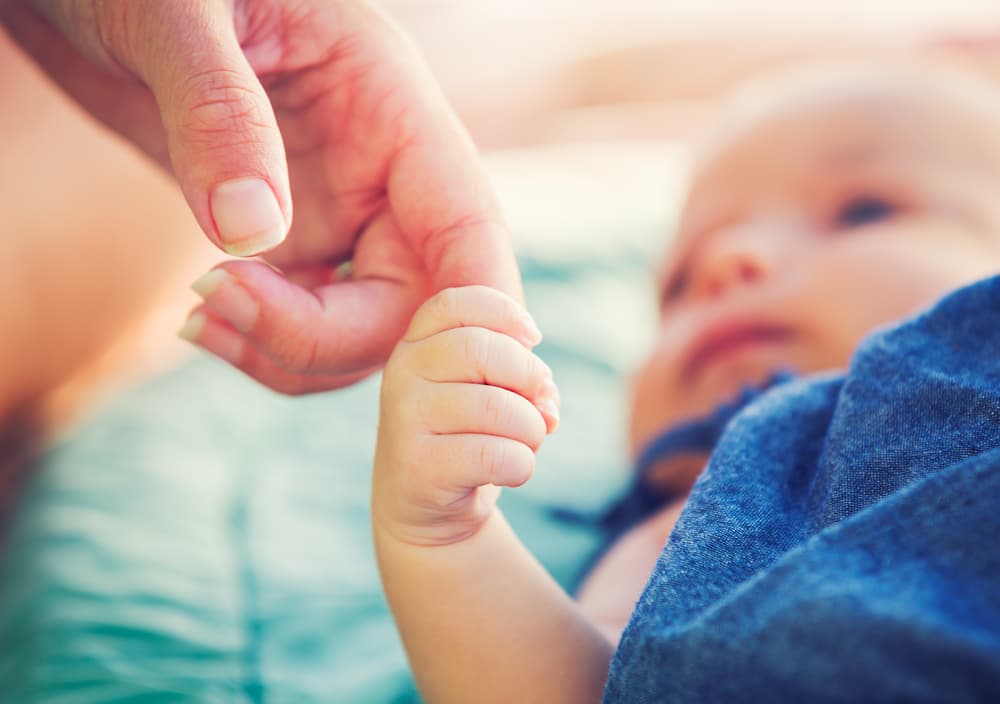 ¿Es verdad que no debo amamantar al bebé luego de la cesárea? 8 mitos desmentidos por expertos
