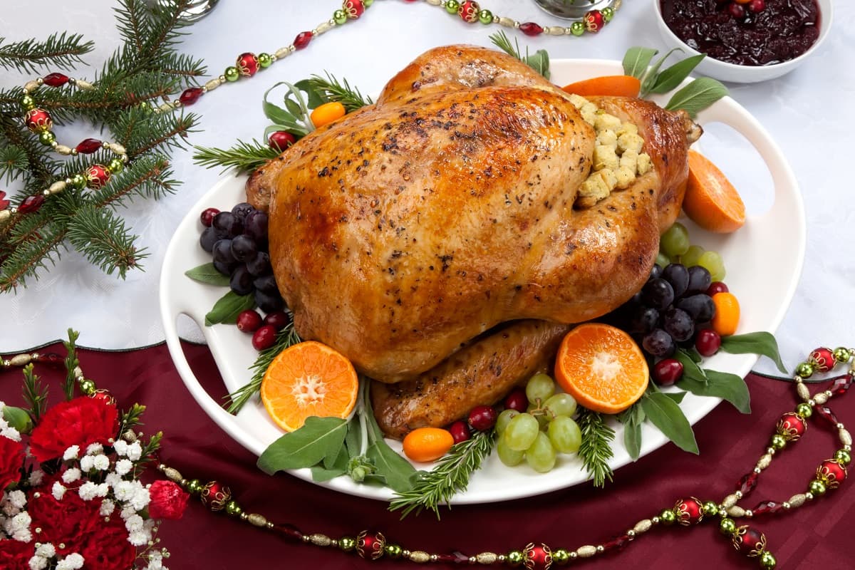 Dale sabor a tu Navidad con esta receta de pavo relleno de frutos secos