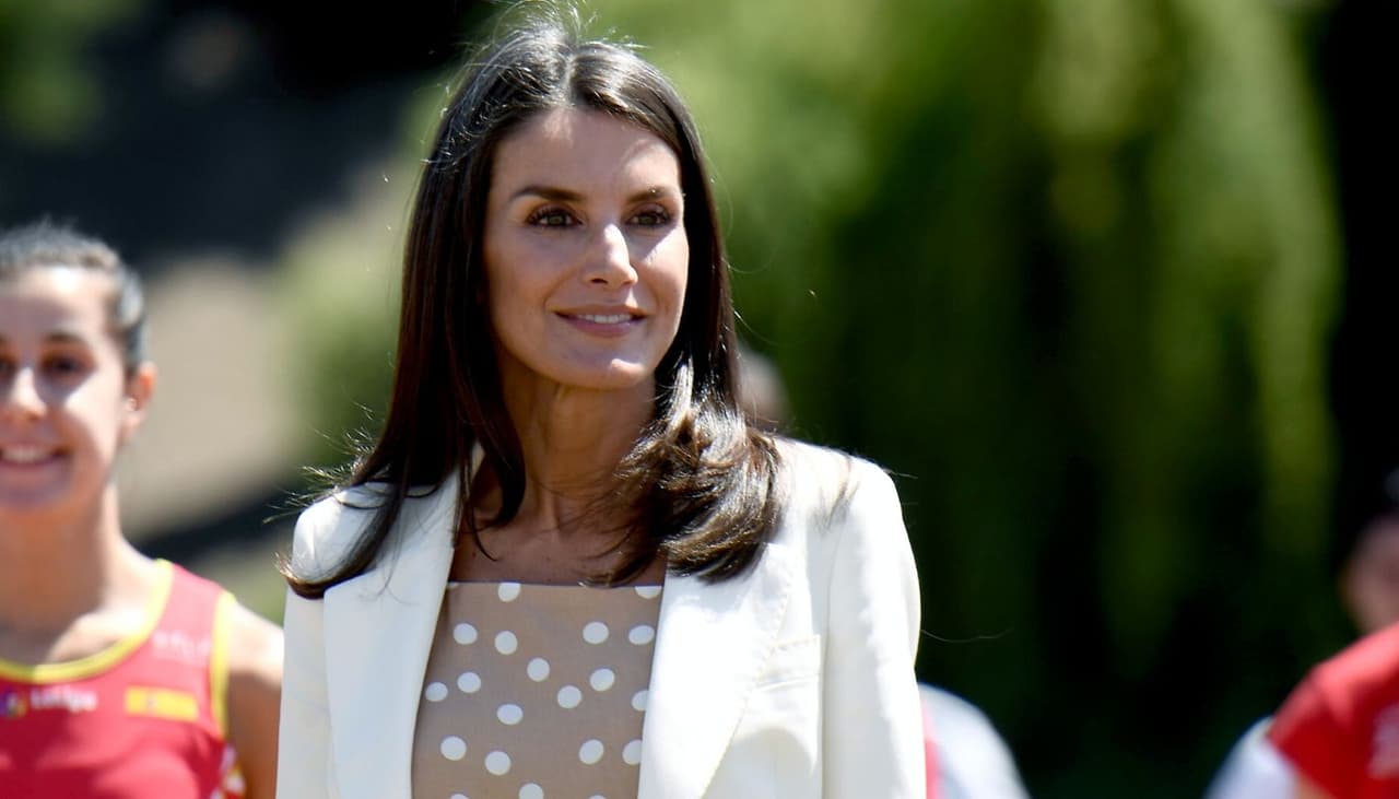 La reina Letizia sorprendió con sus zapatos de serpiente: 3 veces en las que usó diseños similares