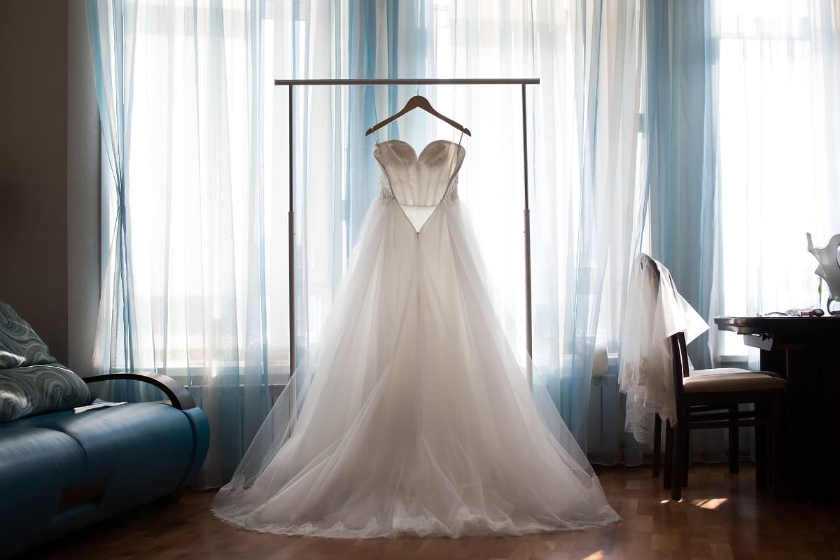 Meadow Walker y otras famosas que usaron un vestido de seda en sus bodas: son hermosos